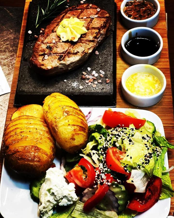 Restauracja I Noclegi Izba Rybacka W Krainie Wygaslych Wulkanow Podgorki Exteriör bild